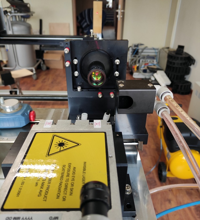 Sprawdzenie zgodności toru wiązki podczerwieni z torem wiązki światła widzialnego